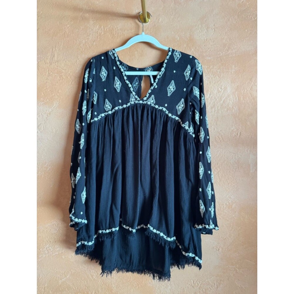 Free People Boho Embroidered Peasant Top XS Keyhole Gauze Festival Blouse